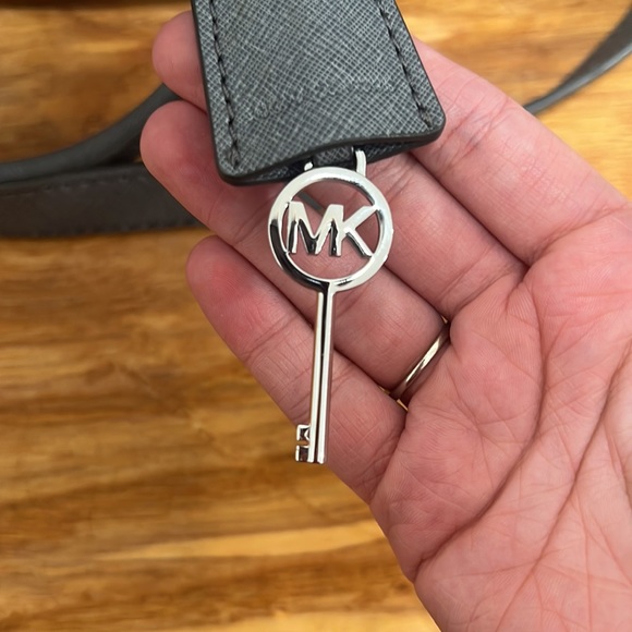 Michael kors hamilton satchel - Picture 3 of 11